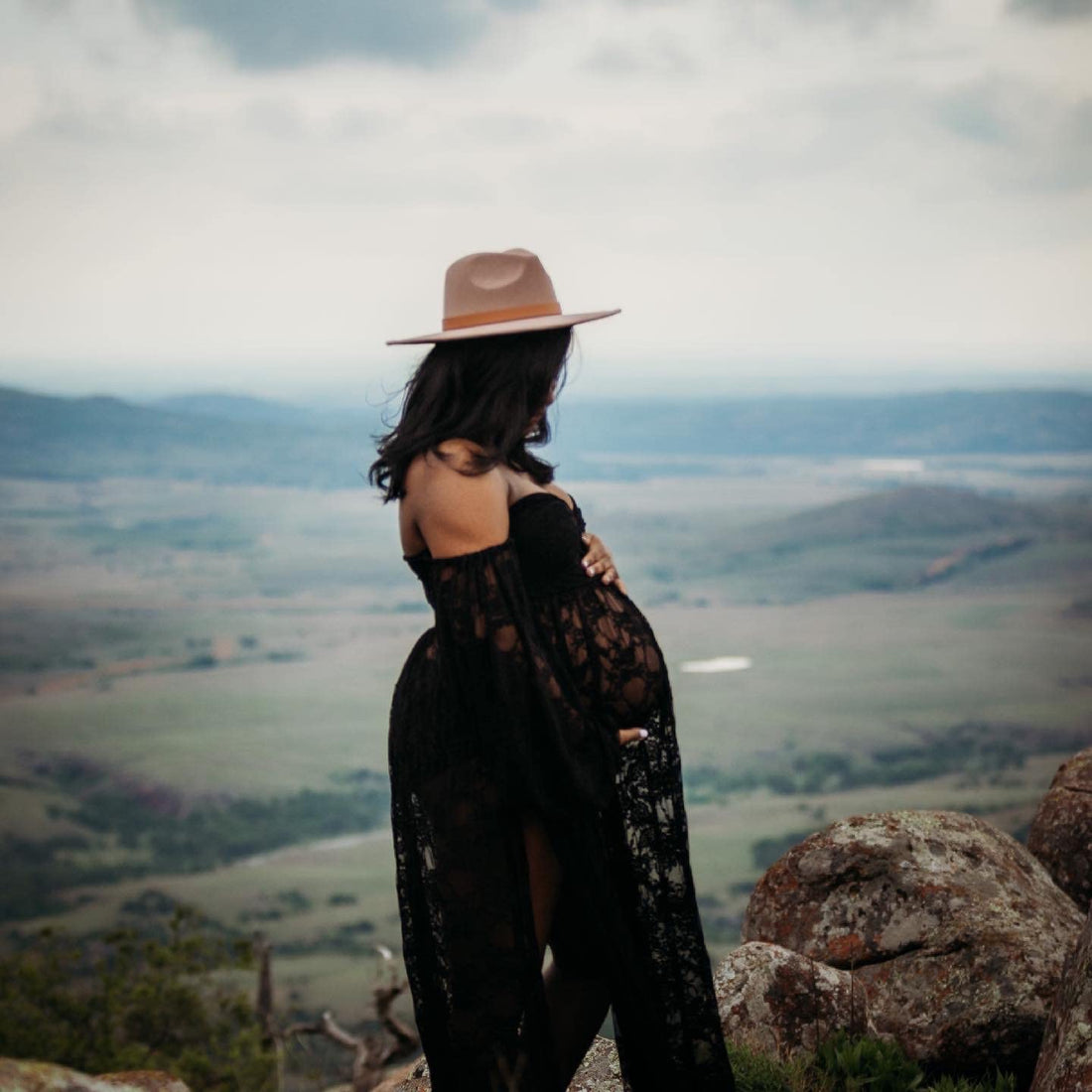 Saslax Lace Off Shoulder Doubly Split A-line Skirt Maternity Dress